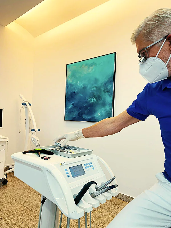 Zahnarzt Dr. Kaschuba in Hamburg Eppendorf